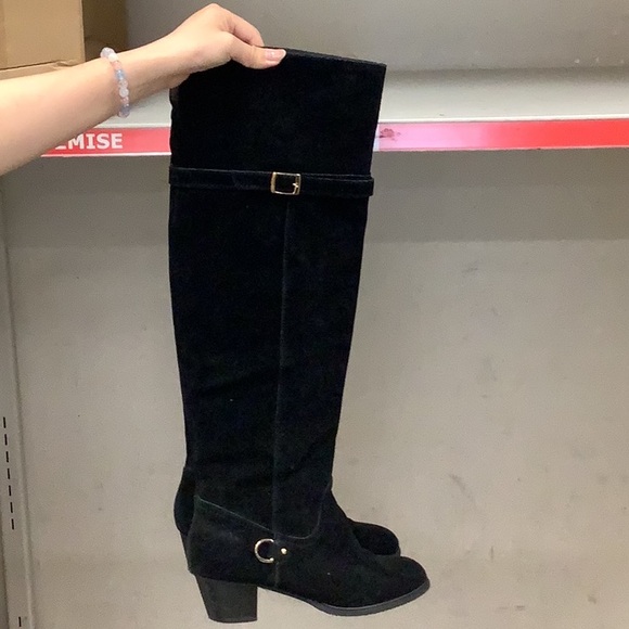 Almost brand new boots, only wear once - Picture 4 of 4